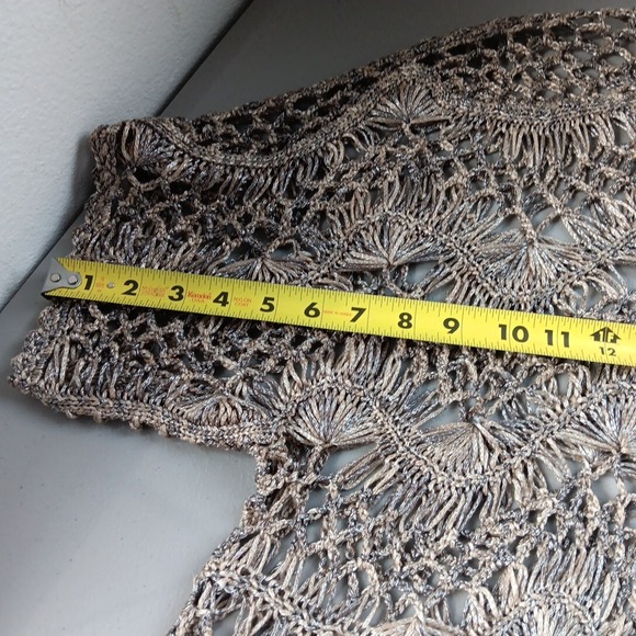 Dress Barn Croched Open Knit Sweater Tunic Womens Large Beige‎ Sheen Boho Travel - Picture 9 of 12